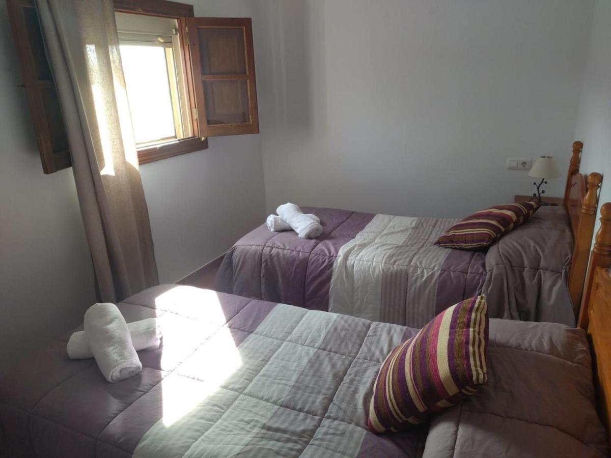 Casa El Pino Guest House Cortes de la Frontera Ngoại thất bức ảnh