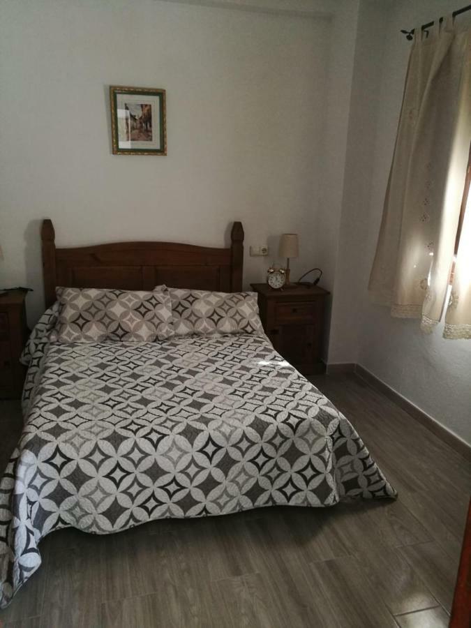 Casa El Pino Guest House Cortes de la Frontera Ngoại thất bức ảnh