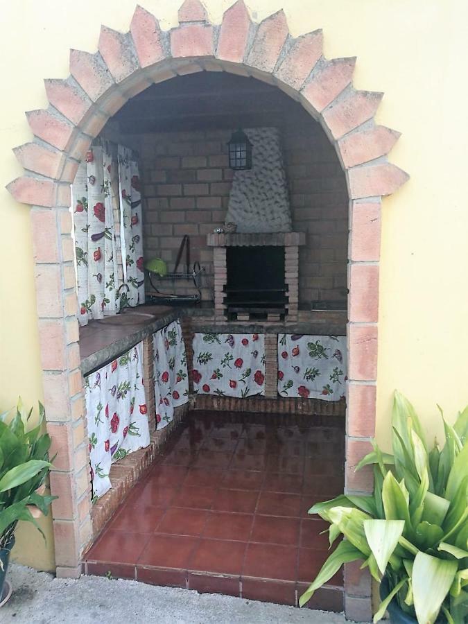 Casa El Pino Guest House Cortes de la Frontera Ngoại thất bức ảnh